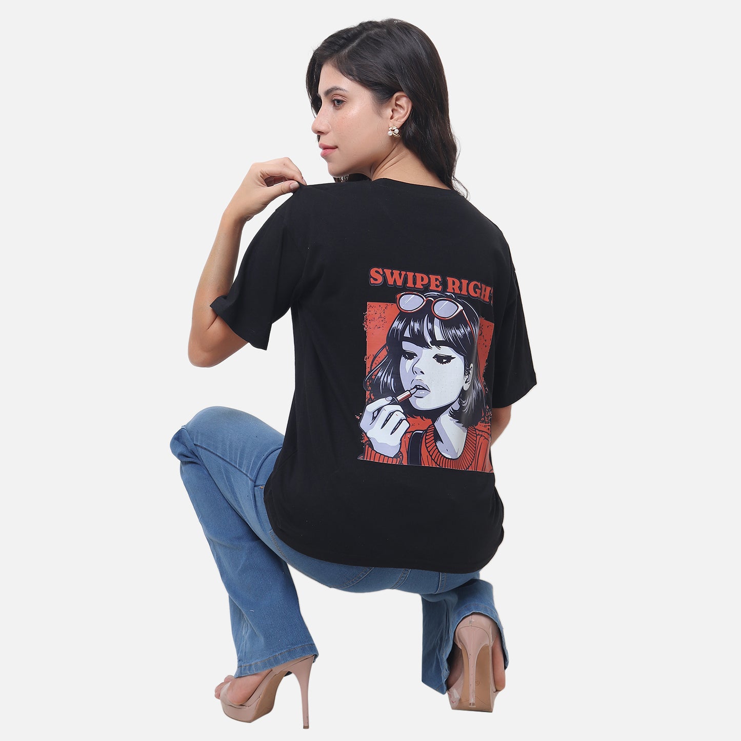 Swipe Right Babe Anime Attitude Tee in Black